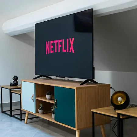 Adalia Apartman Yutz